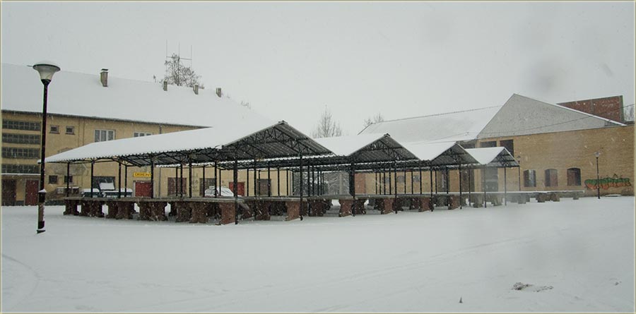 Pijace u centar i naši ljudi ...