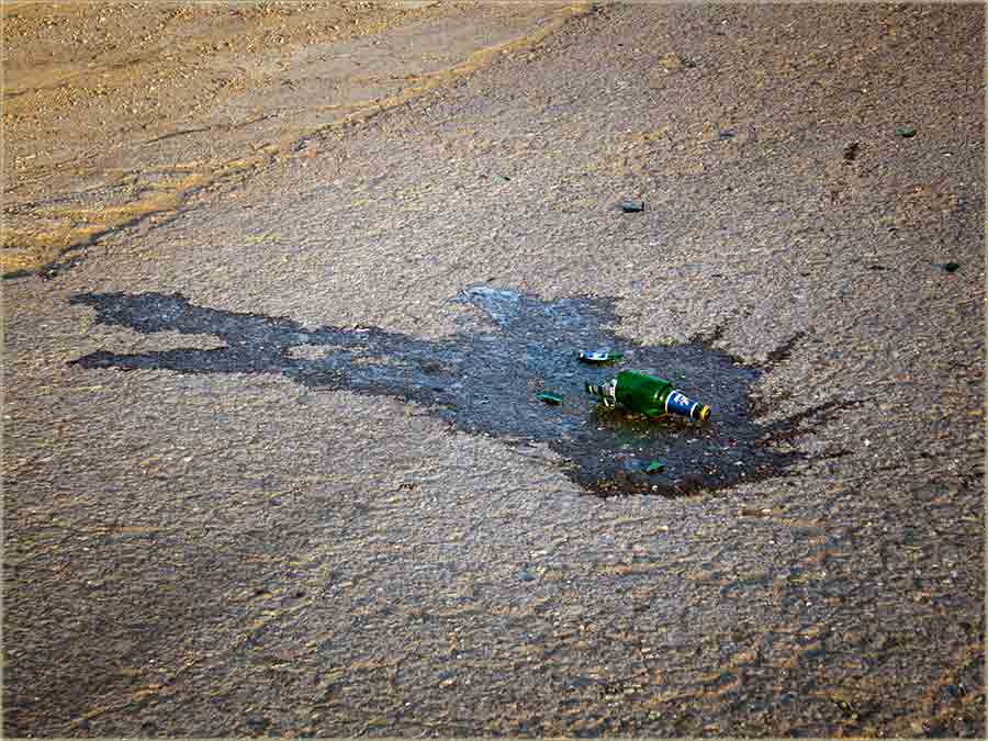 Razbivena, puna, pivska flaša !?!