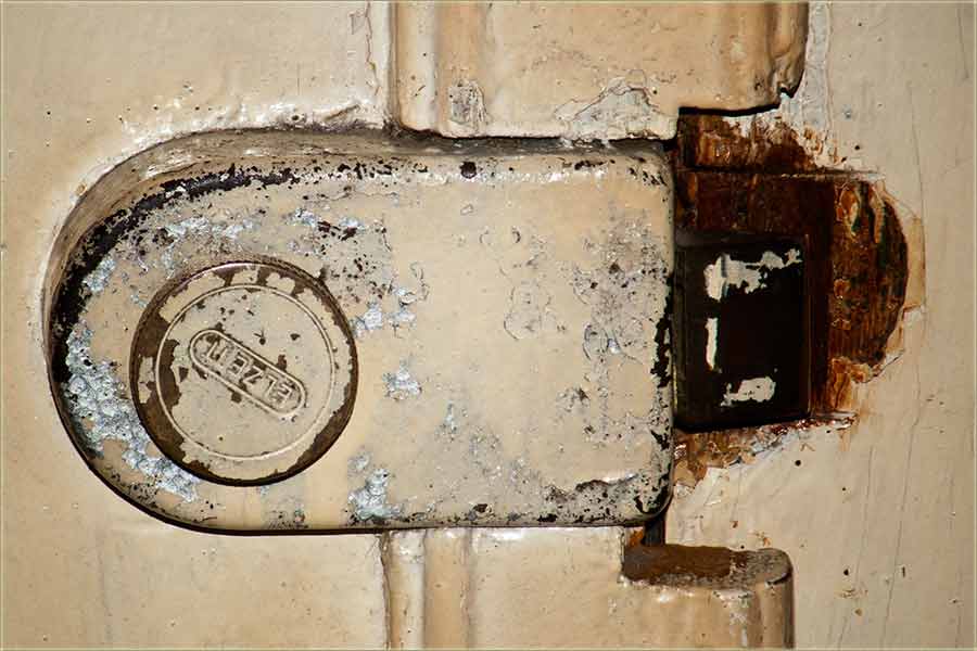 Ko brže otvara vrata ?!?