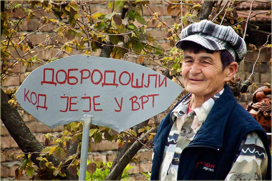 Ko o čemu, a Lala o lali II ...