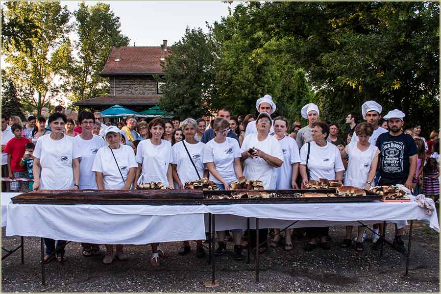 Najduža gibanica na svetu - 25,10 m !!!