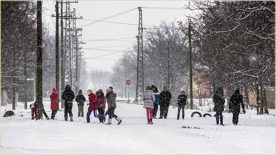 Prvi sneg..., u moj rodni sokak...