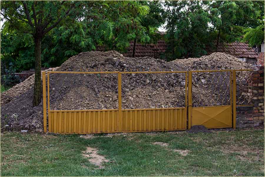 Radidu ljudi, a radidu i krtice !!!