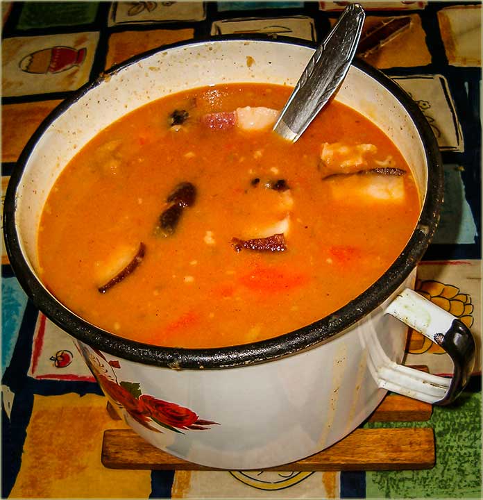 Telefonski divan, kod glavoKrasitelja...