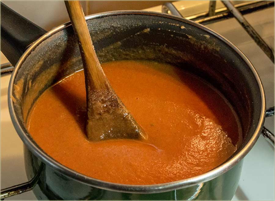 Jal voleš, crven sos od paradajza ?!?