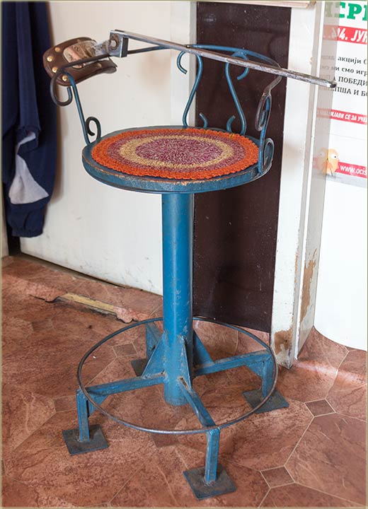 Dečija, berberska stolica...