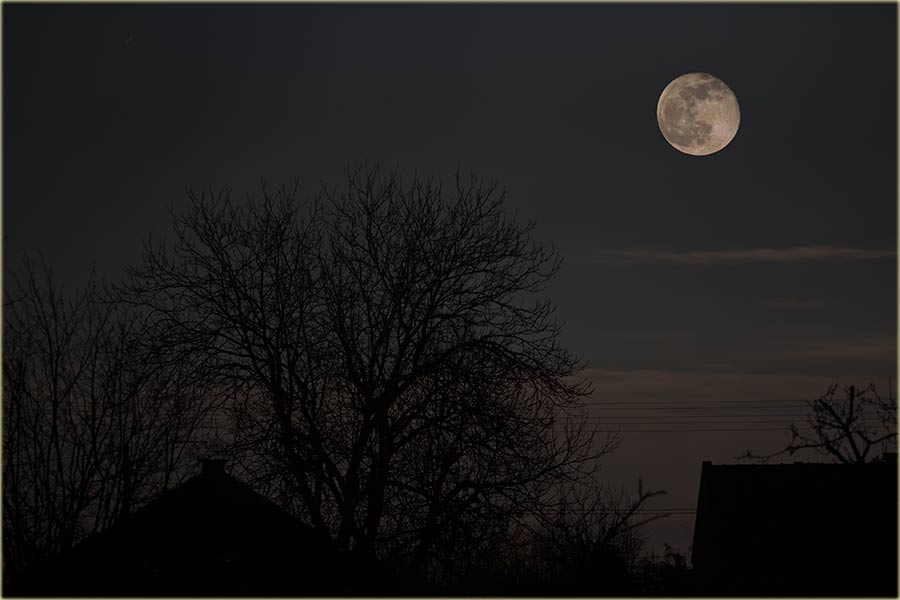 Večeraske je pun mesec !!!