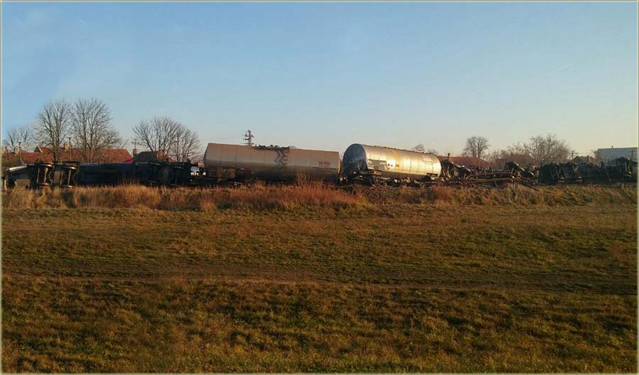 Privrnuli se MSK vagoni, puni kisaline !!!