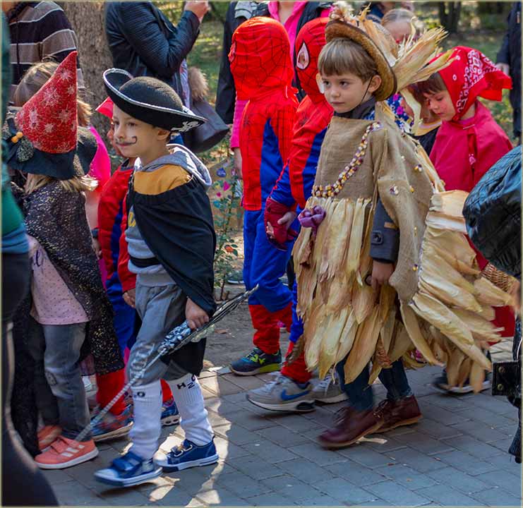 Maskenbal..., vêliki maskenbal II ...