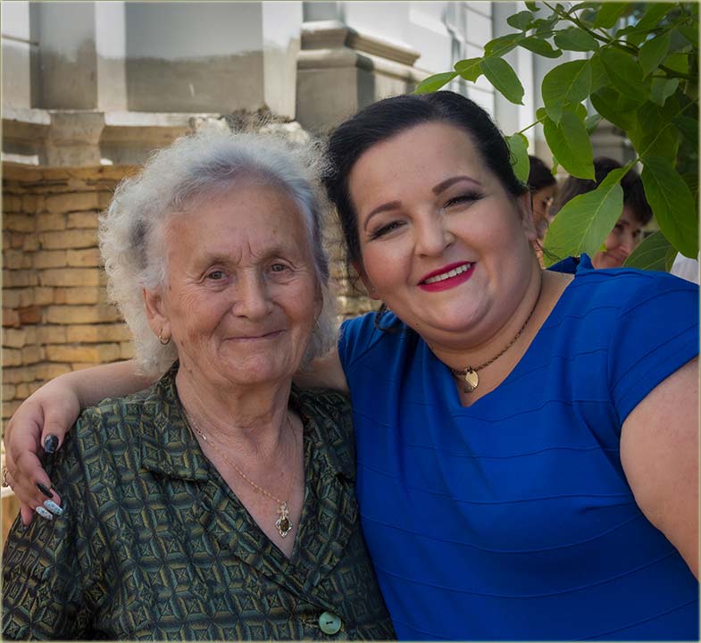 Molba..., baba i unuka, a na NM Sliku dana !!!