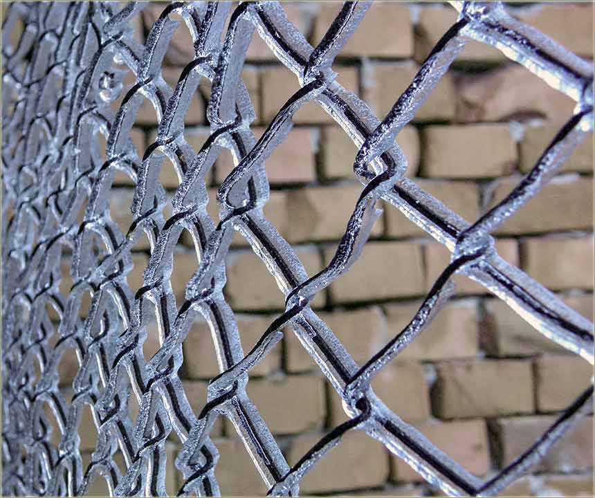 Kav okovan u leden zatvor !!!