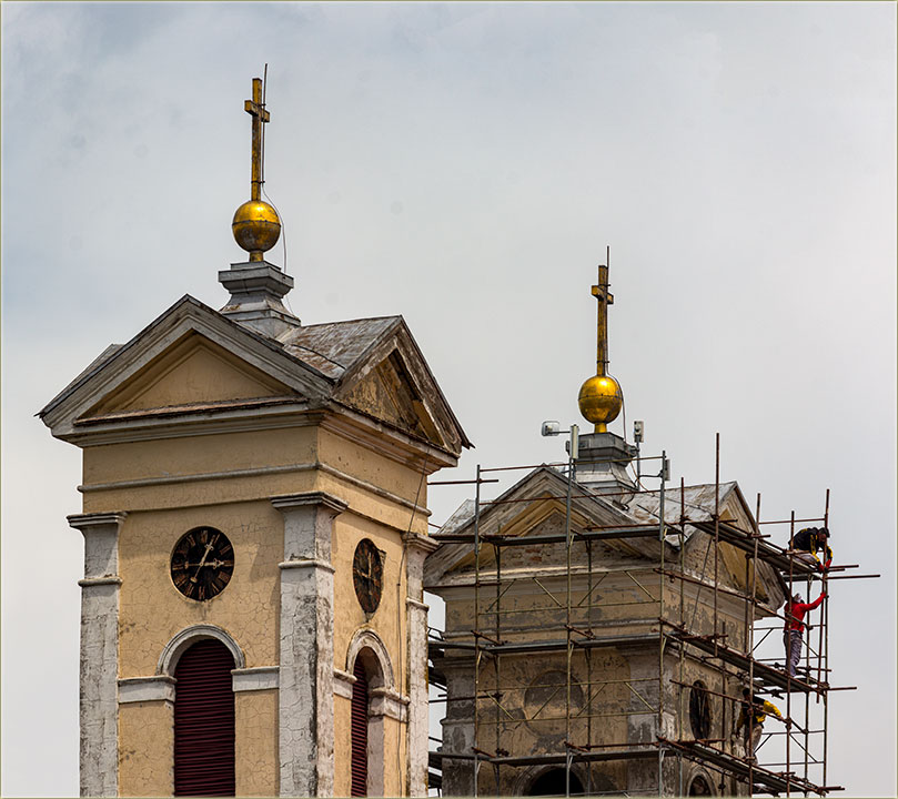 Dignuta je skela okolo severnog tornja !!!