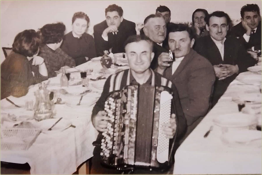 Kovaev Aleksa Lala - KO JE OVAJ SVIRAC ??? II