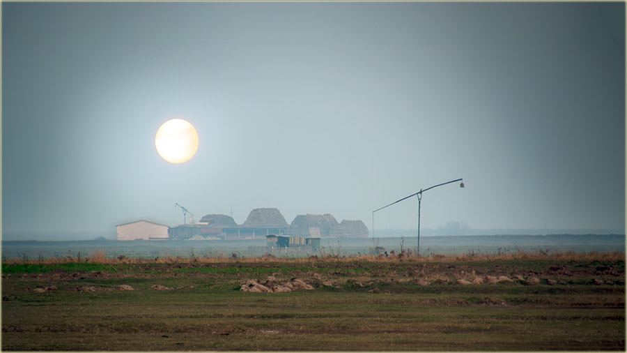 Atar..., prid smrkavanje...