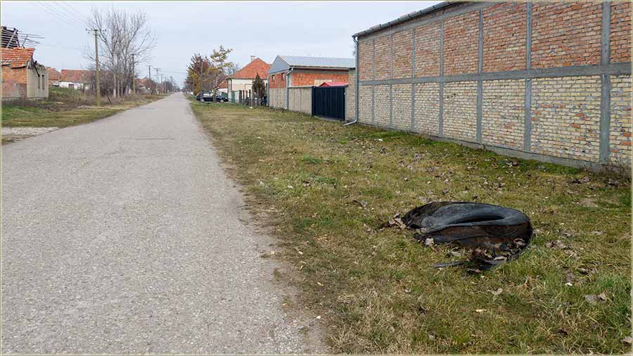 Jel to, kav precenik, proo kroz Zmaj Jovinu ?!?