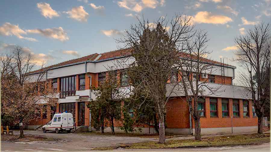 Oni sP&ucirc;��adu..., ti di�e�..., a ja nosim...