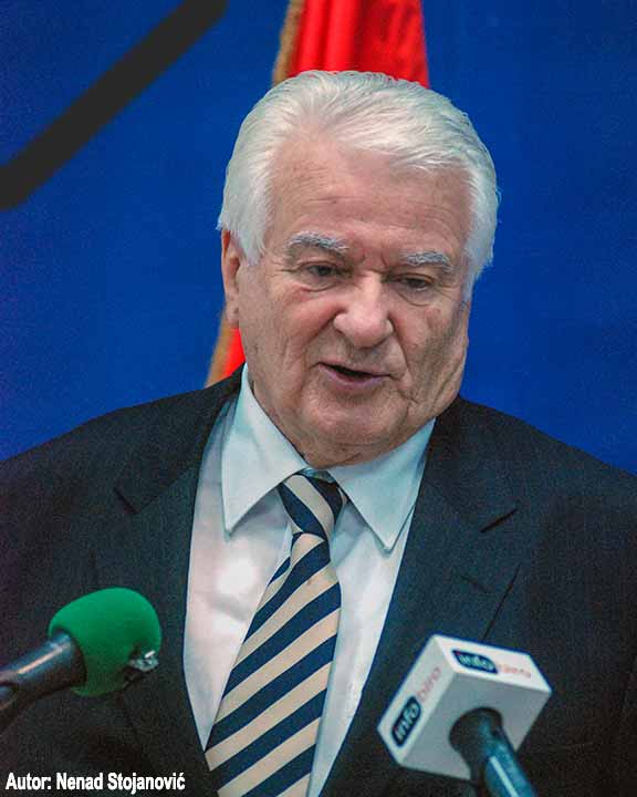 Upokojijo se profesor Dragoljub Mi�unovi�...