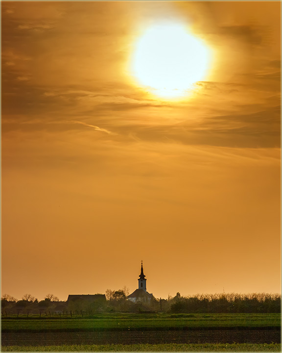 Jedno, prole�no pridve�erje..., a uKarlovo...