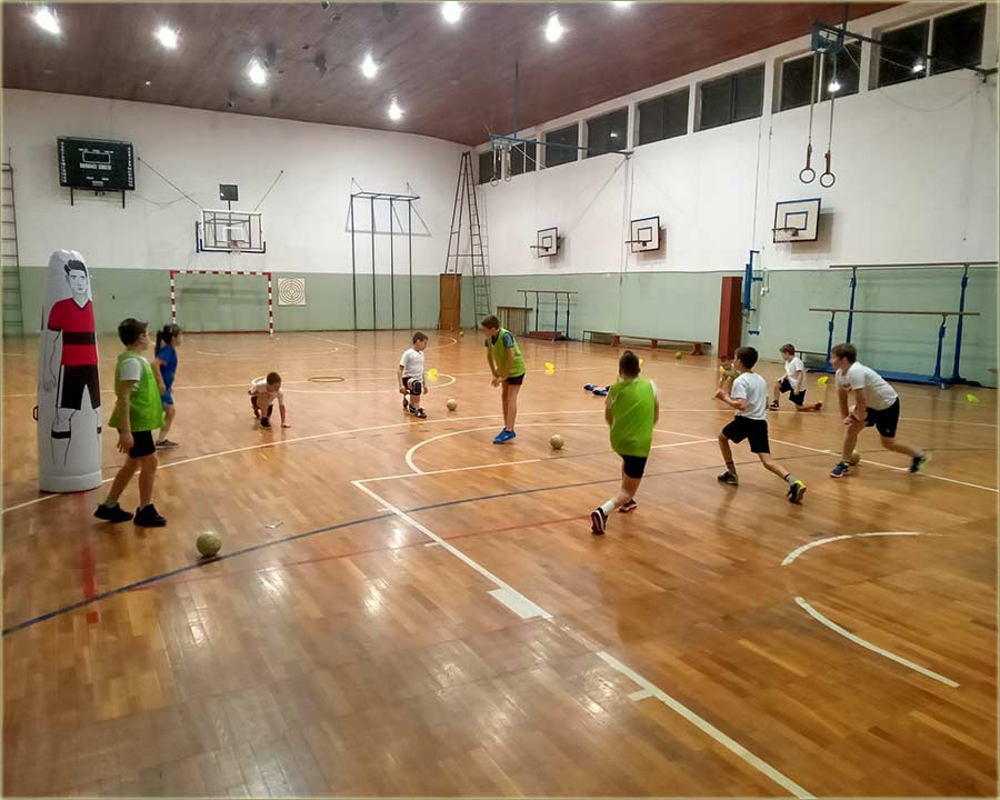 �kola rukometa Novo Milo�evo !!!