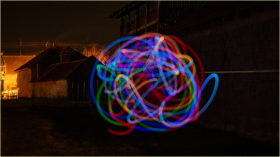 Neka svetle�a �uda..., u moju avliju !?!