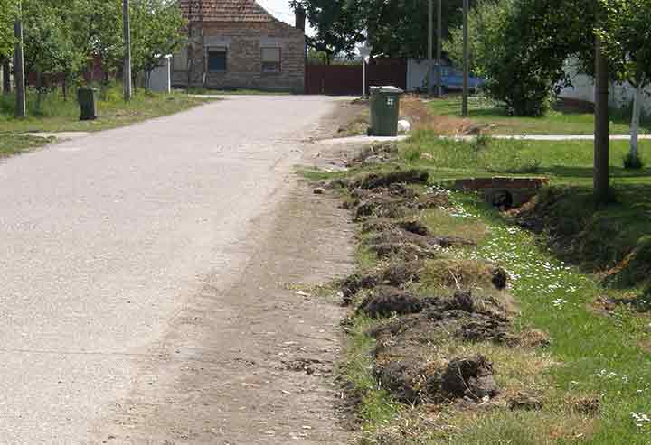 I ove godine se čistidu bankine ...