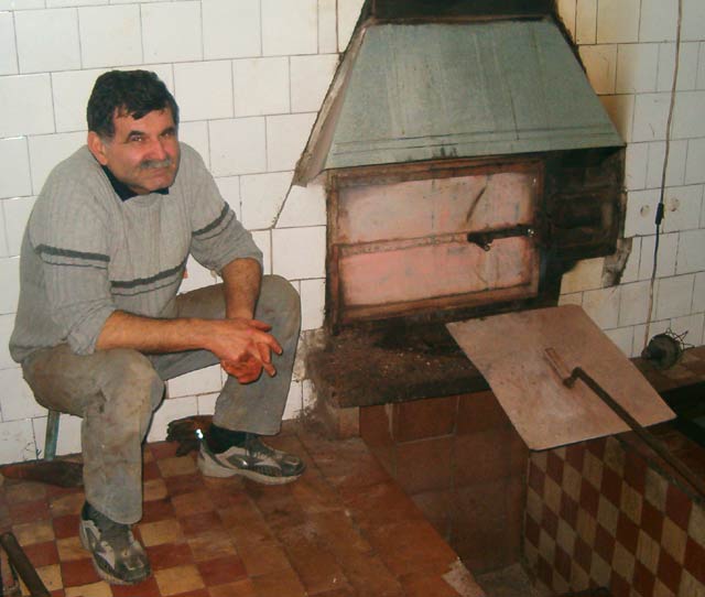 Bata, pa još Cvrca...