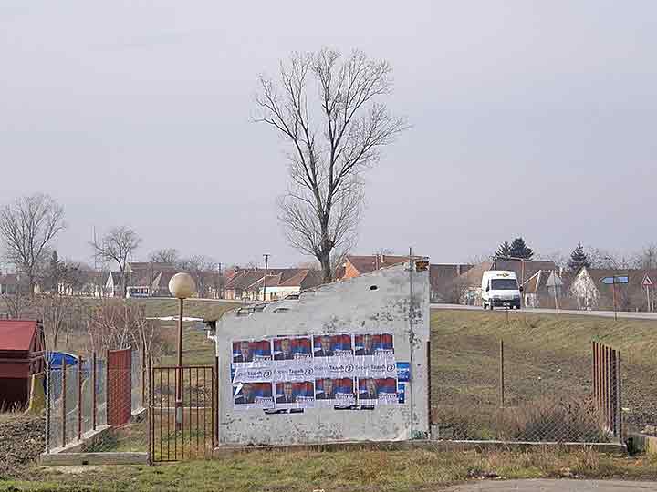 NeMož proći godina, brez izbora...