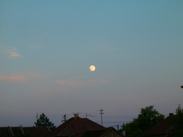 Pun mesec....