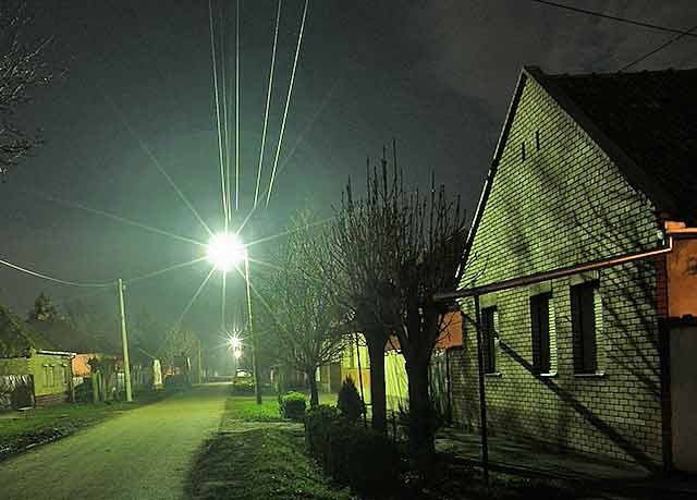 Baš je mali ovaj Svet, sve manji...