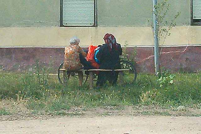 Kupujte sas klupe ispridKuće...